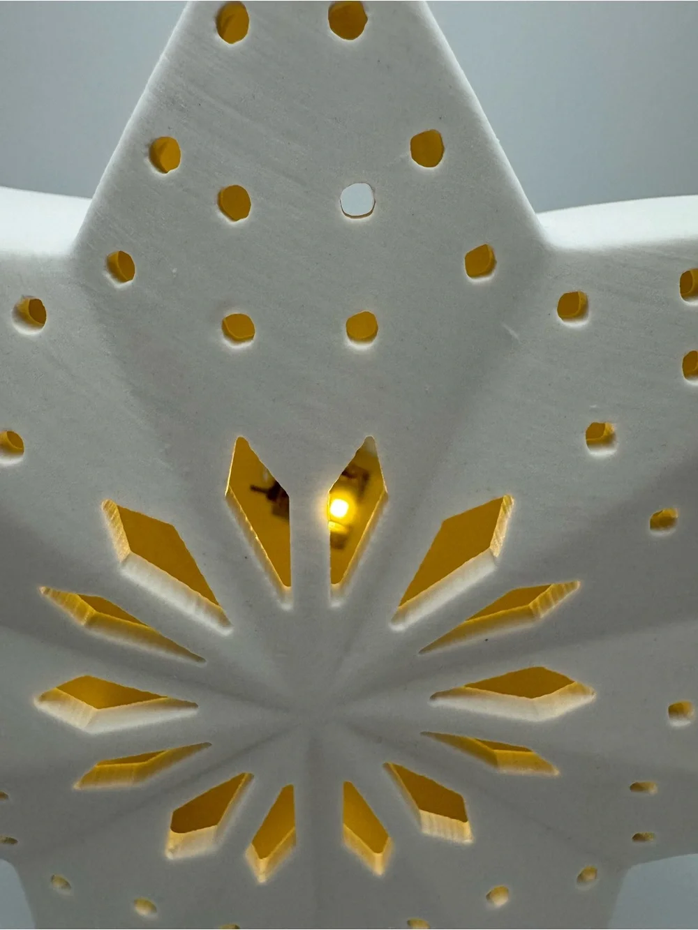 Crate & Barrel Medium LED White Ceramic Snowflake 7in Christmas Decor 684581 NWT
